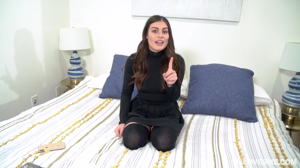 Veronica Valentine's Steamy Stepsister Fuck