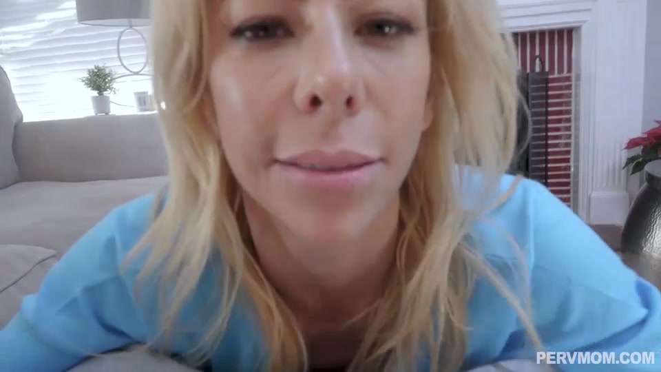 Stepmom Alexis Fawx Fucks Her Stepson