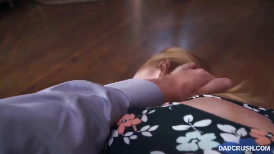 Katy Kiss in Dirty Daddy Things: Spank, Swallow, Love