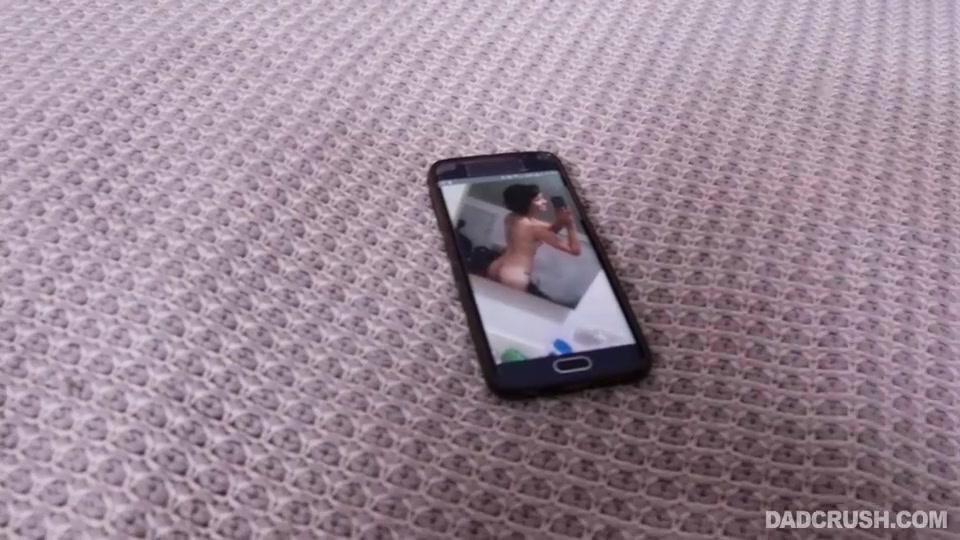 Cadey Mercury's Naughty Selfies to Stepdad