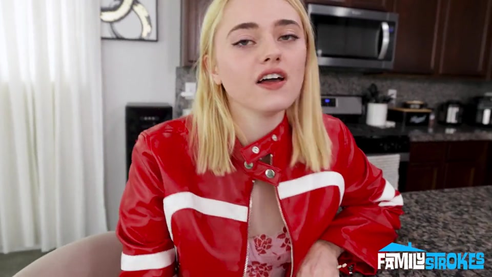 Gracey Snow's Tits & Pussy: Stepmom's Secret Desire