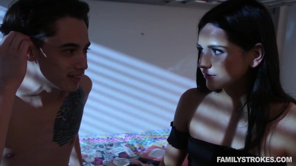 Violet Rain's Wild After Party Fuck