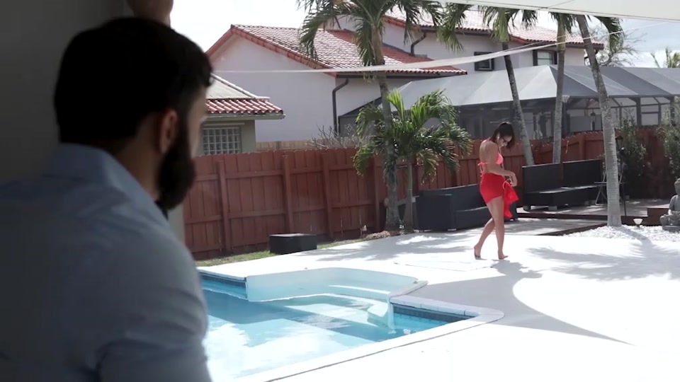 Vienna Black's Wet Pool Fuck: Steamy Stepdad Action