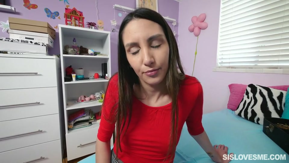 Natalia Nix Stepsister Boobs in Appease the Tease