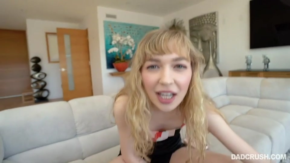 Mackenzie Moss's Stepdaughter Ass in Laid Off Lust