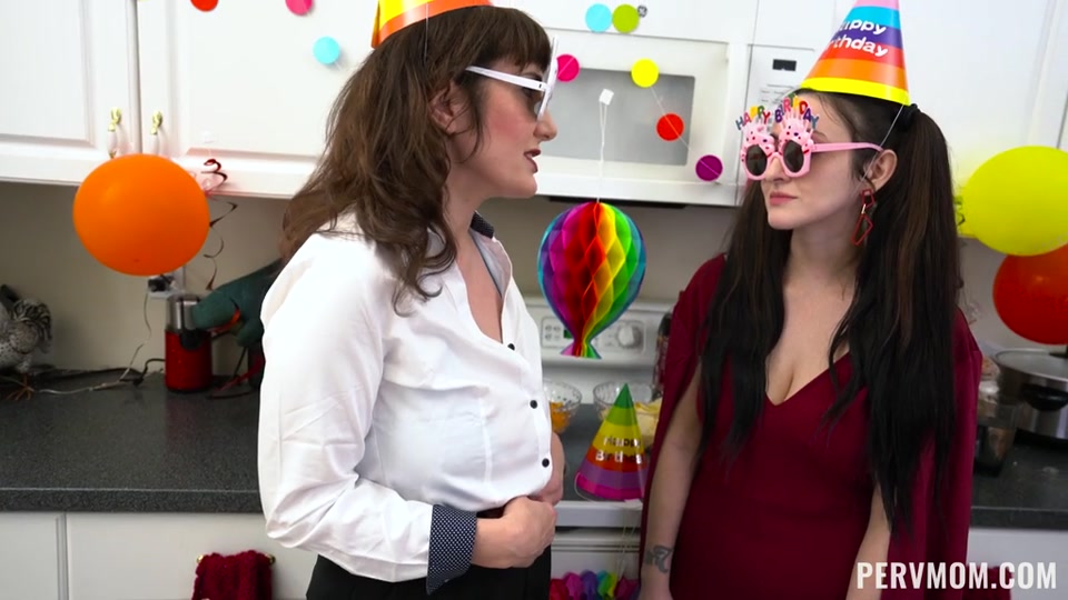 Melody Minx's Stepmom Birthday Fuck Fest